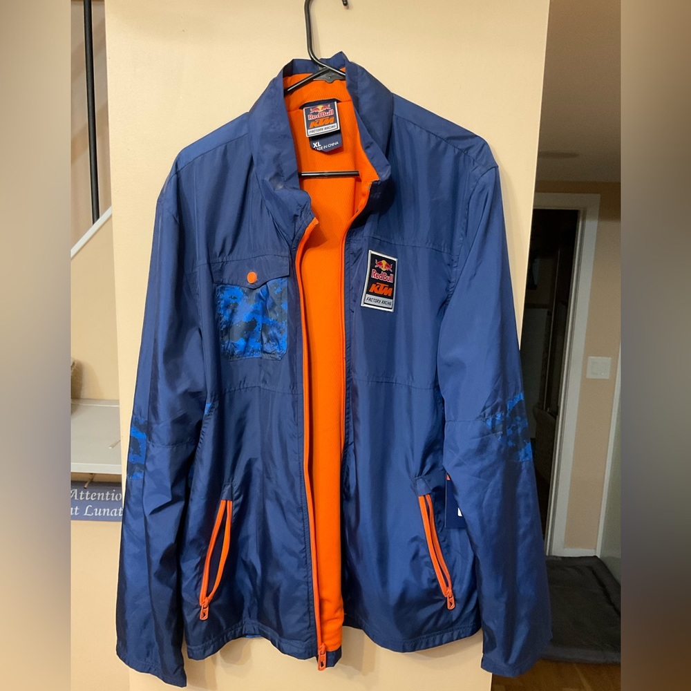 KTM / RED BULL factory racing jacket . XL . Blue/orange . NWT